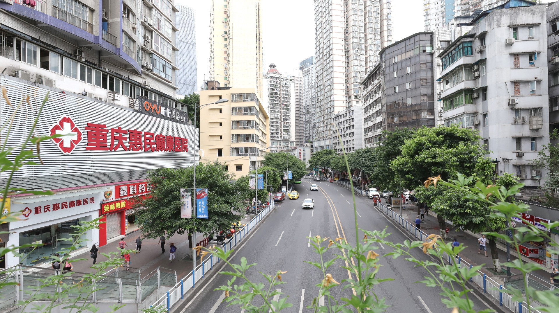 医院侧景.jpg
